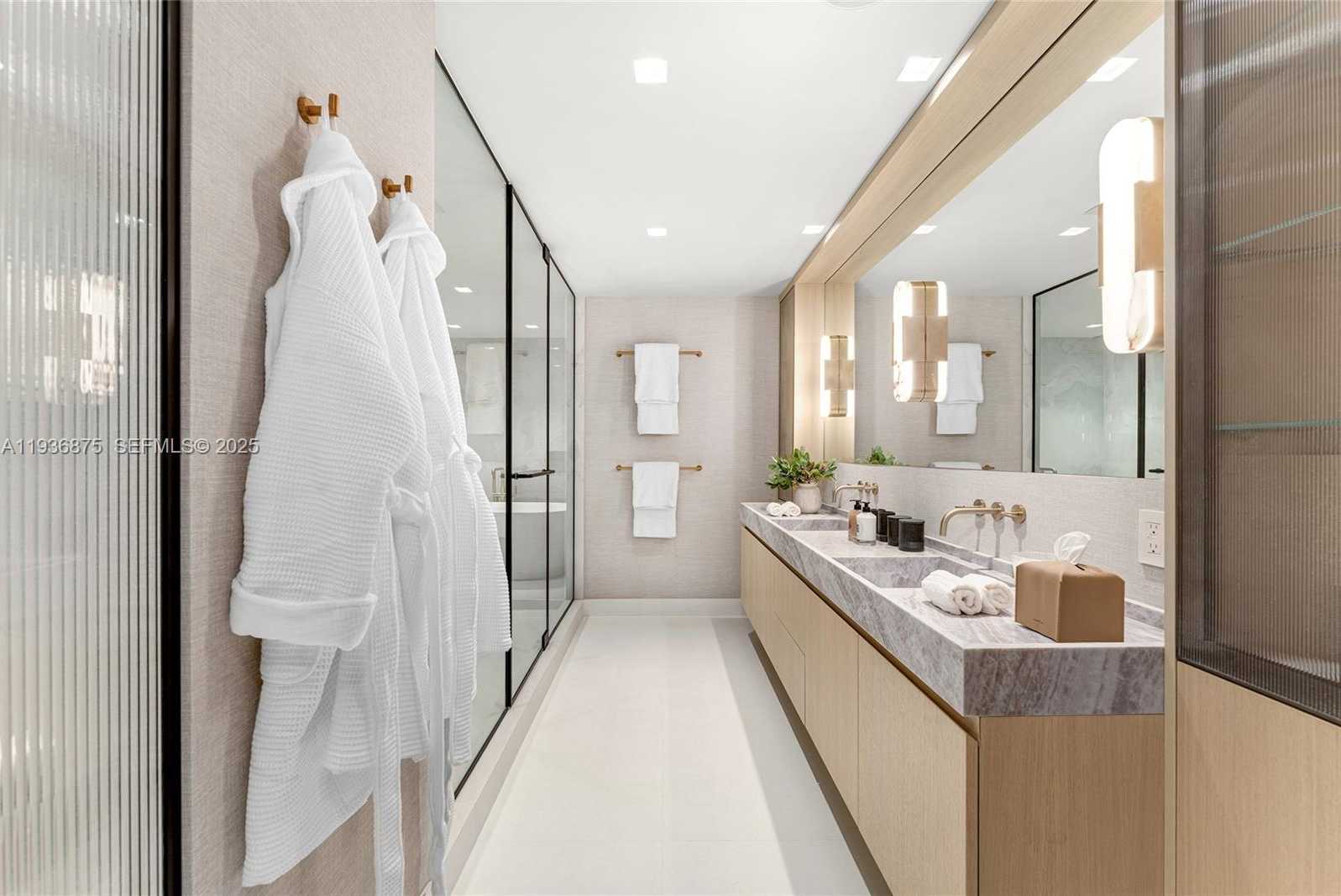 Small Image of 2521 FISHER ISLAND DR #6201, Miami Beach Number 28