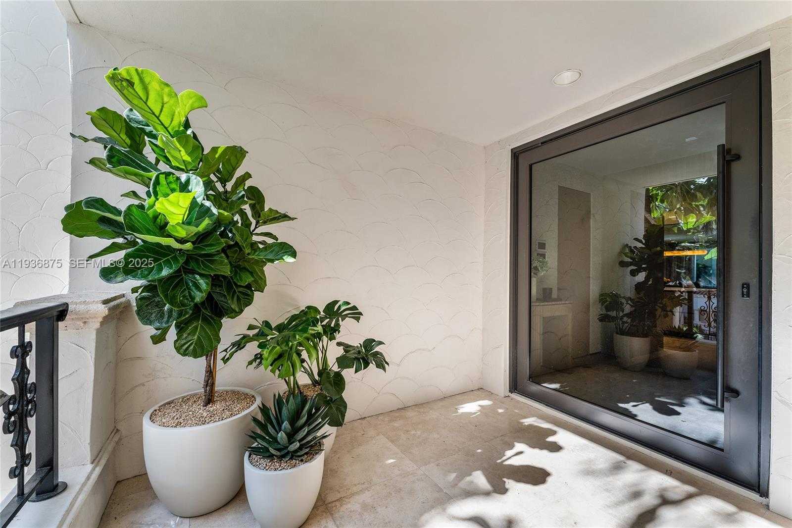 Small Image of 2521 FISHER ISLAND DR #6201, Miami Beach Number 42
