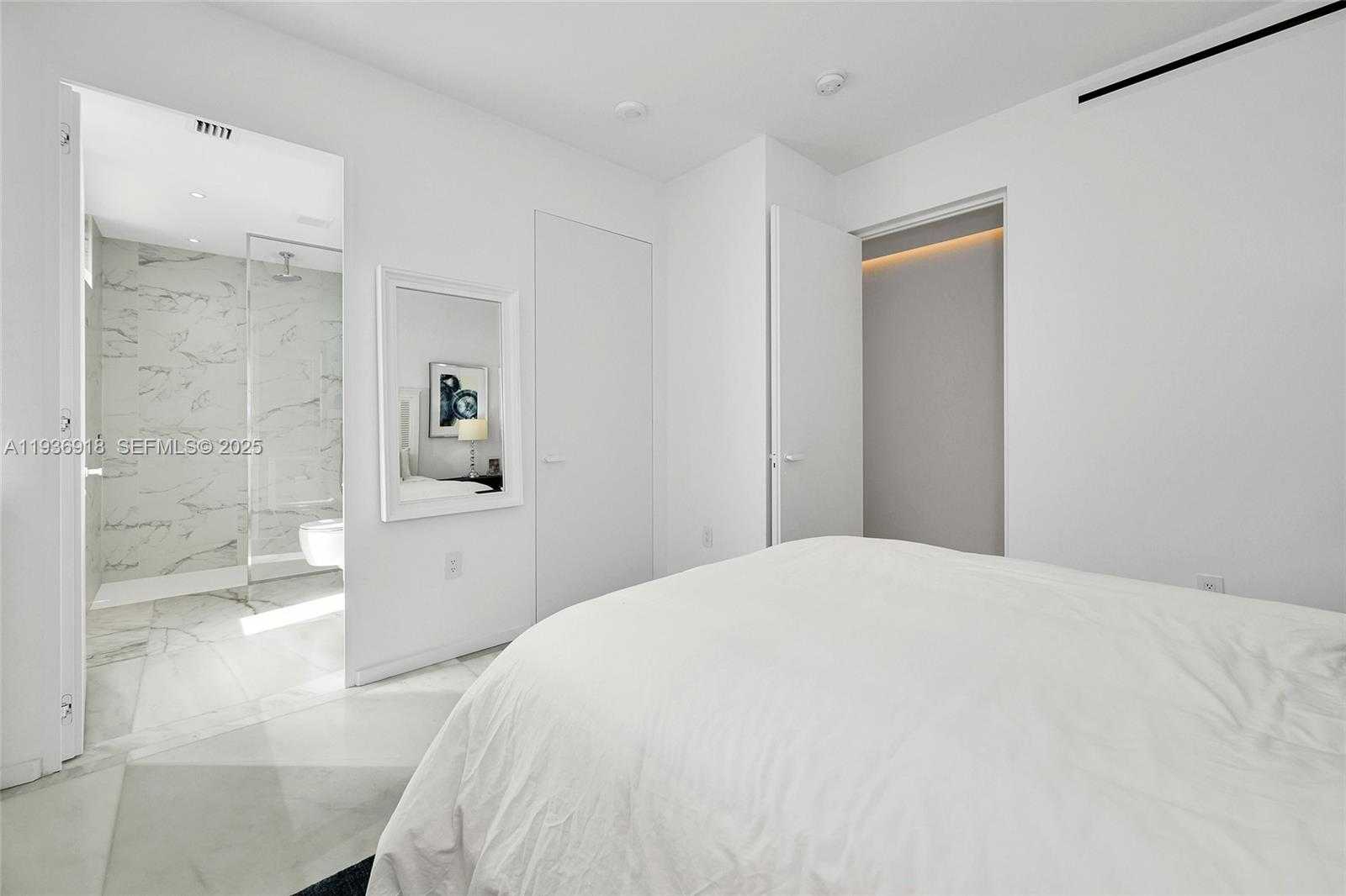 Small Image of 2000 SOUTH OCEAN DR #30B, Hallandale Beach Number 25