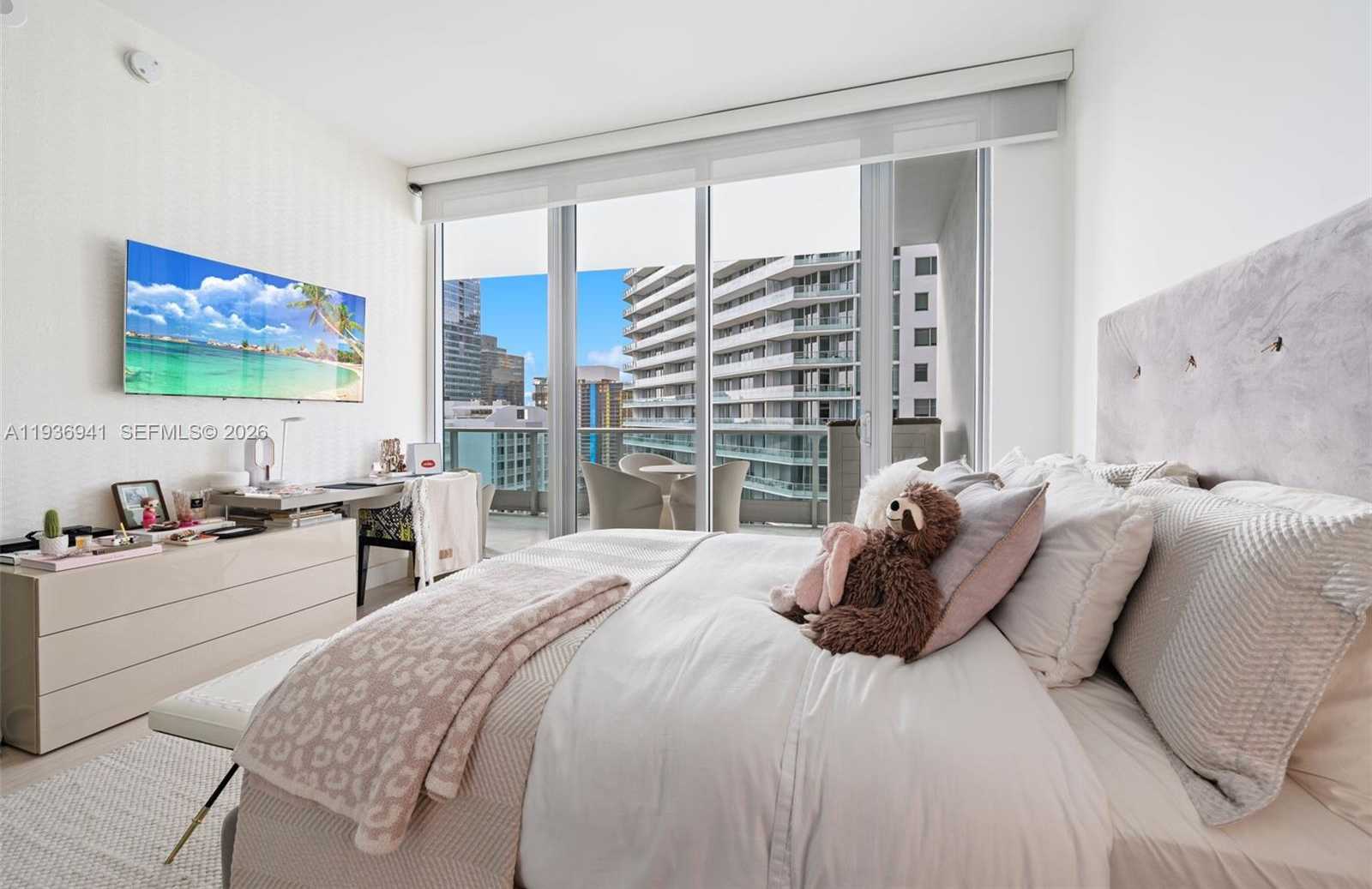 Small Image of 1331 BRICKELL BAY DR #2907, Miami Number 17