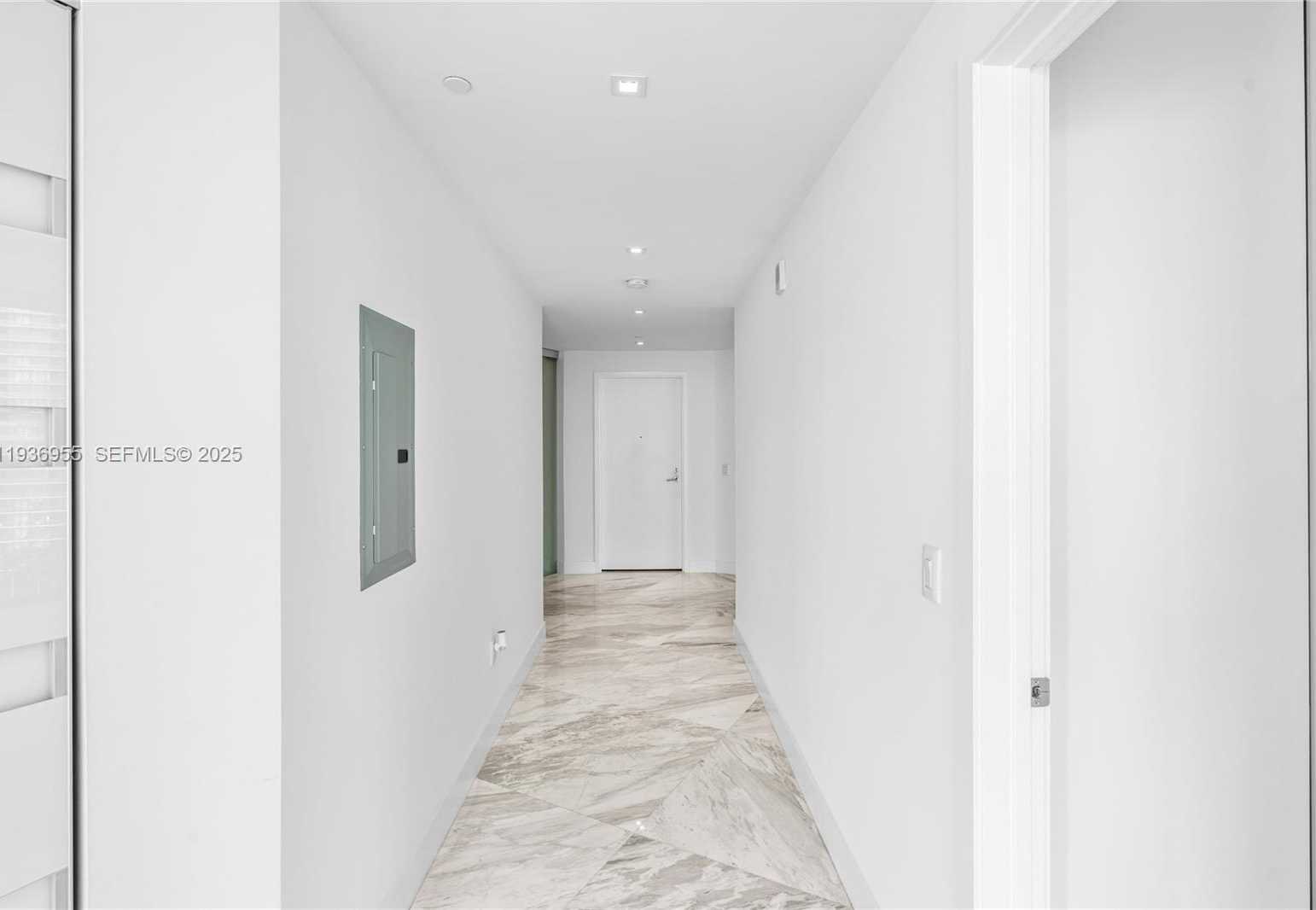 Small Image of 2900 NORTH EAST 7TH AVE #1402, Miami Number 27