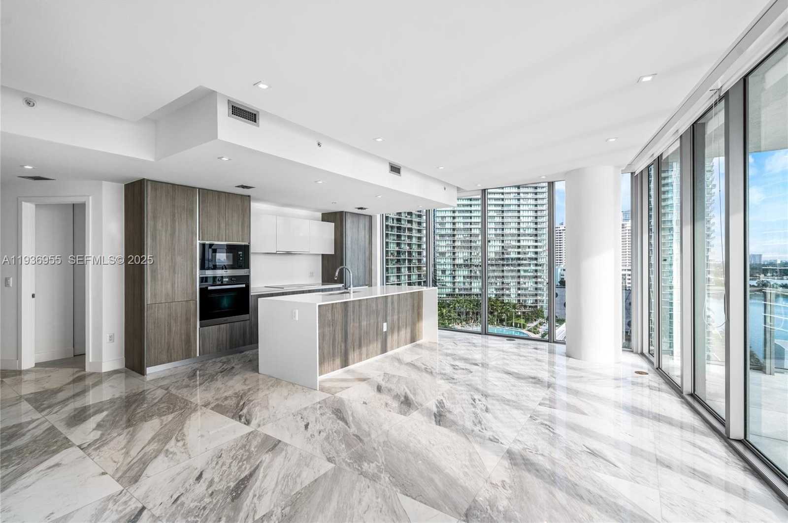 Small Image of 2900 NORTH EAST 7TH AVE #1402, Miami Number 3