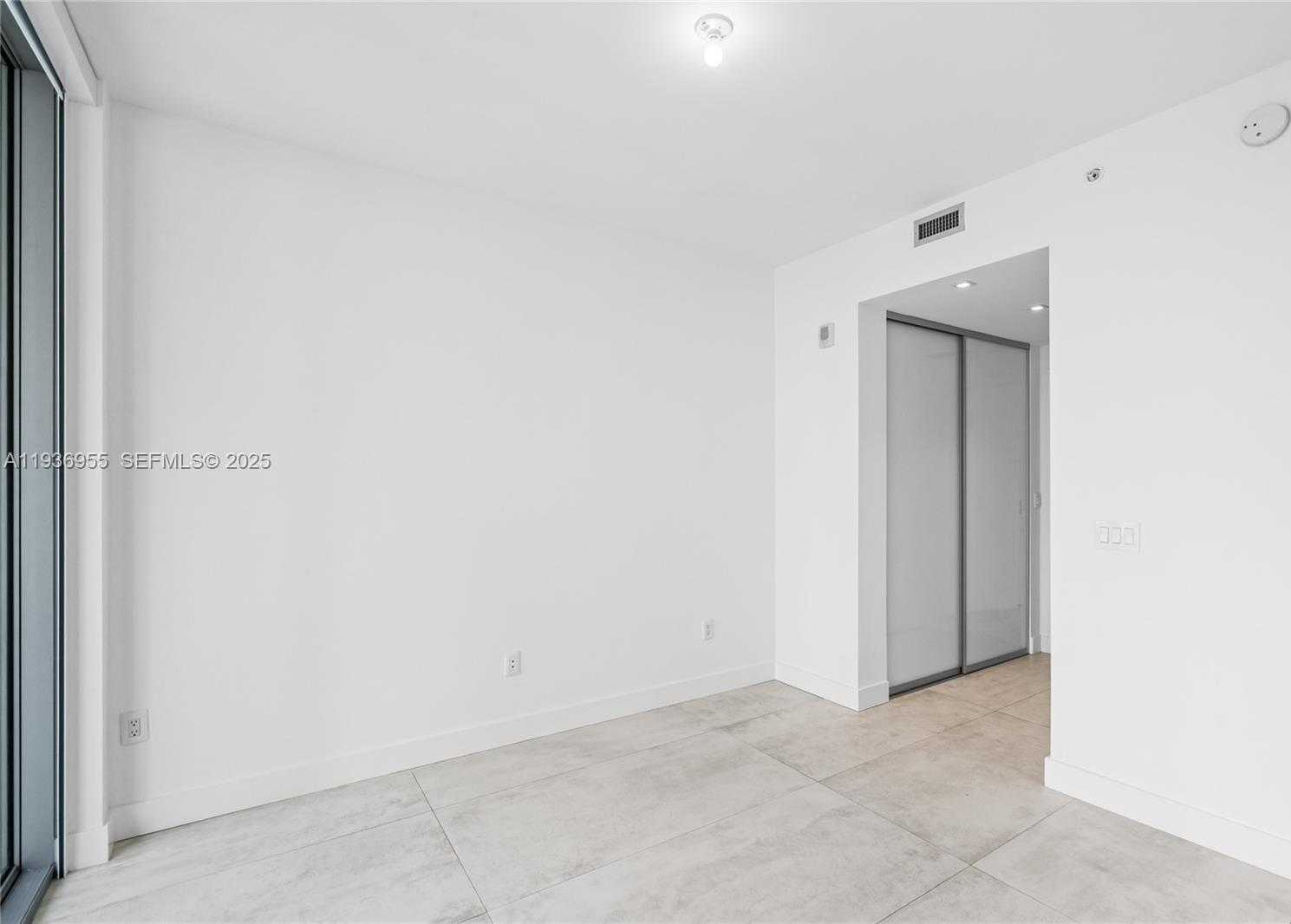 Small Image of 2900 NORTH EAST 7TH AVE #1402, Miami Number 36