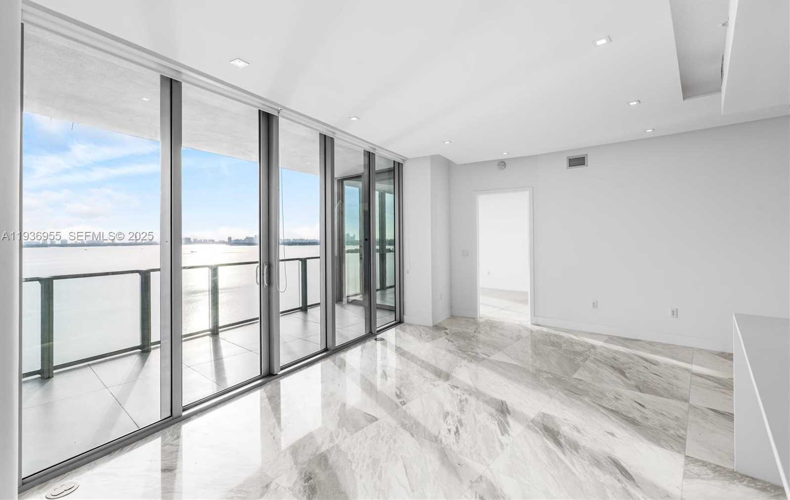 Small Image of 2900 NORTH EAST 7TH AVE #1402, Miami Number 9