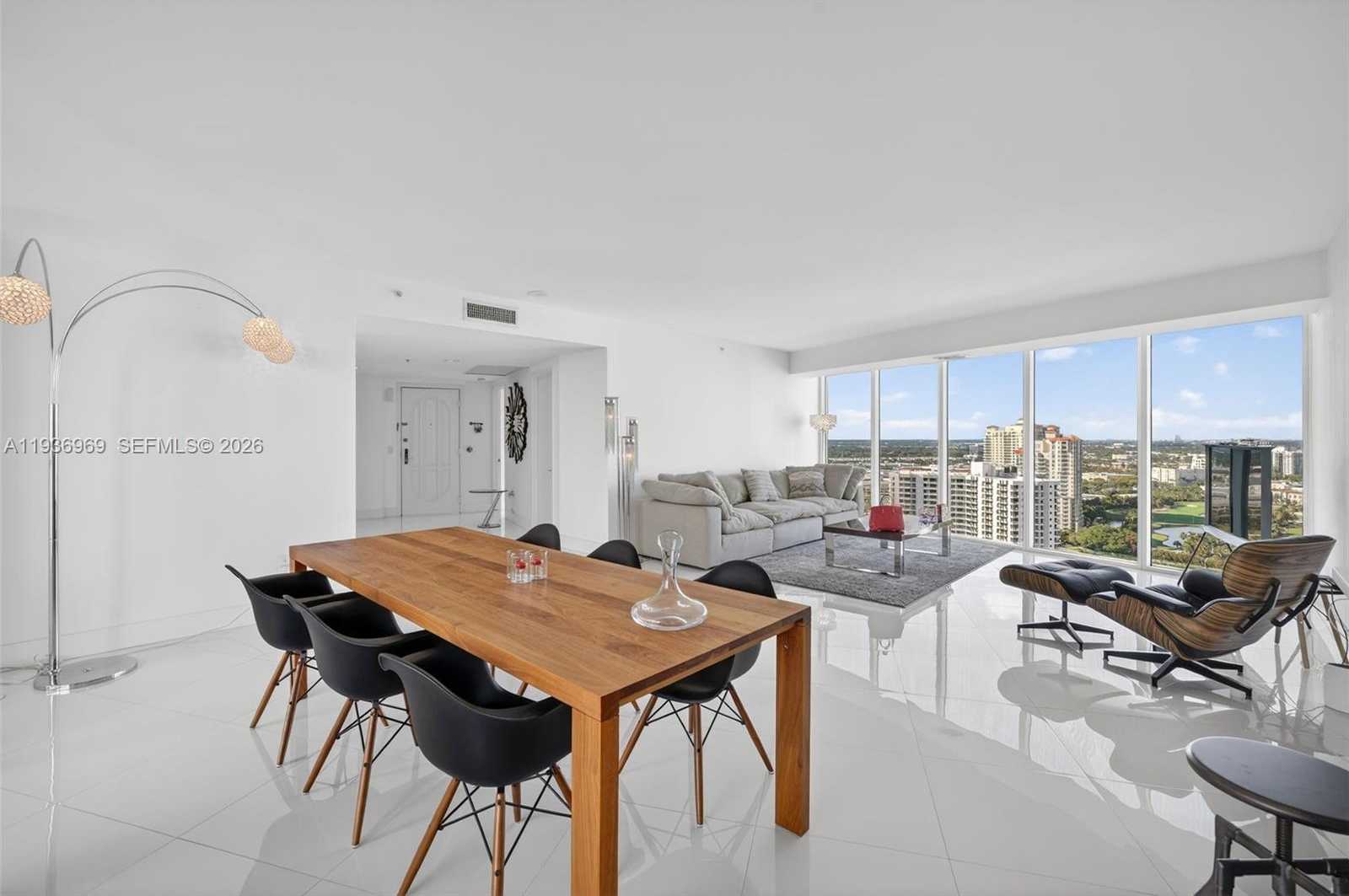 Small Image of 3370 HIDDEN BAY DR #2711, Aventura Number 13