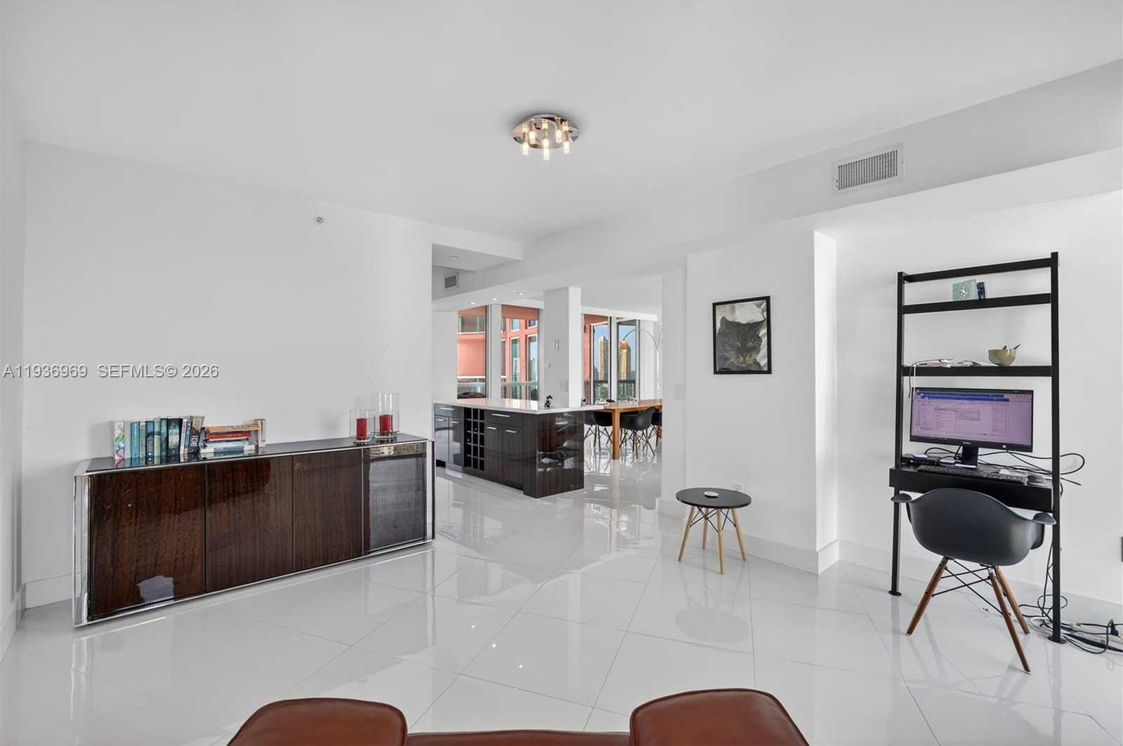 Small Image of 3370 HIDDEN BAY DR #2711, Aventura Number 25