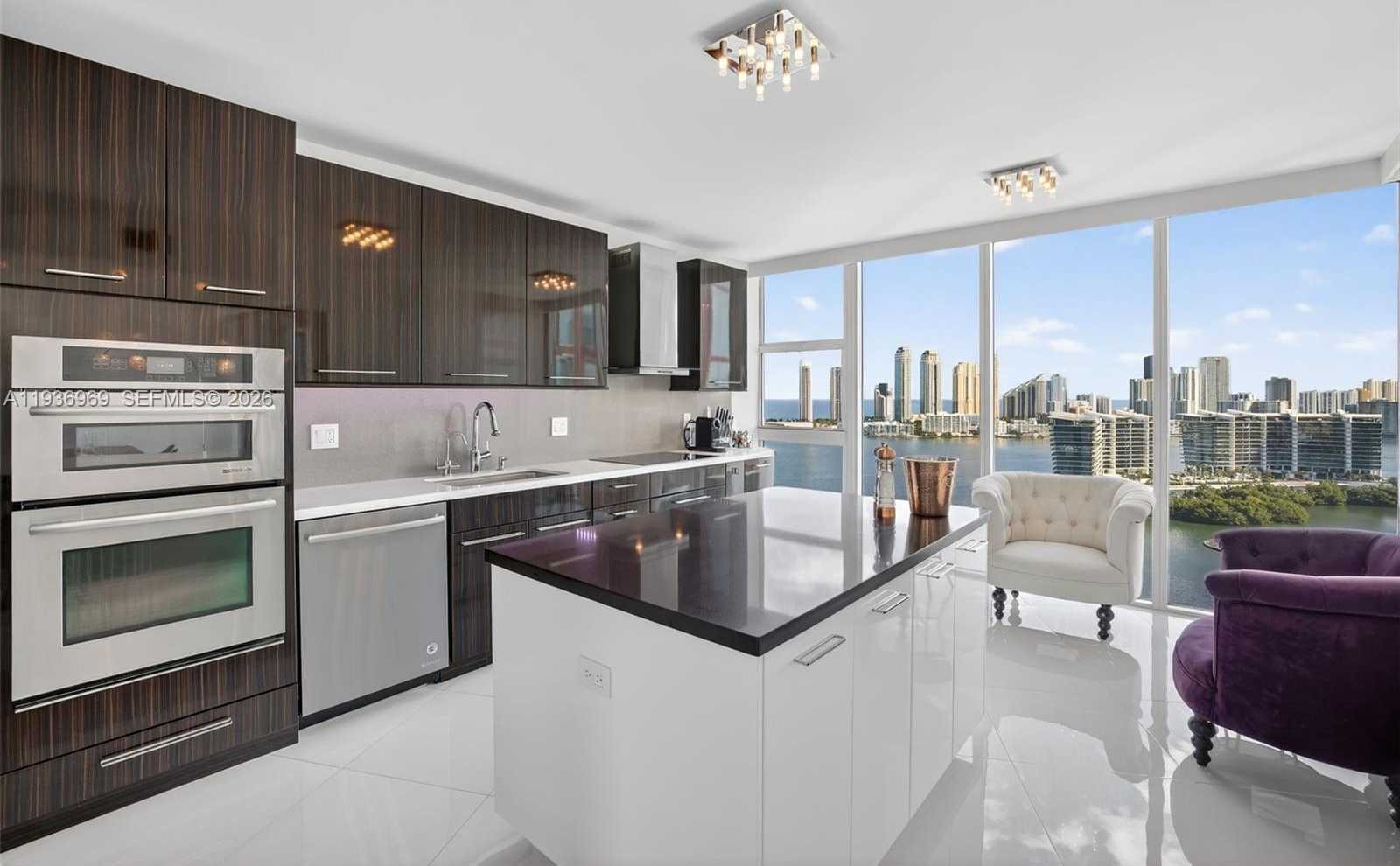 Small Image of 3370 HIDDEN BAY DR #2711, Aventura Number 3