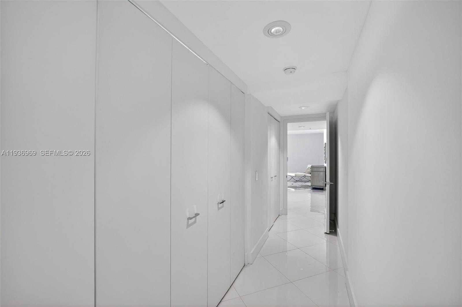 Small Image of 3370 HIDDEN BAY DR #2711, Aventura Number 38