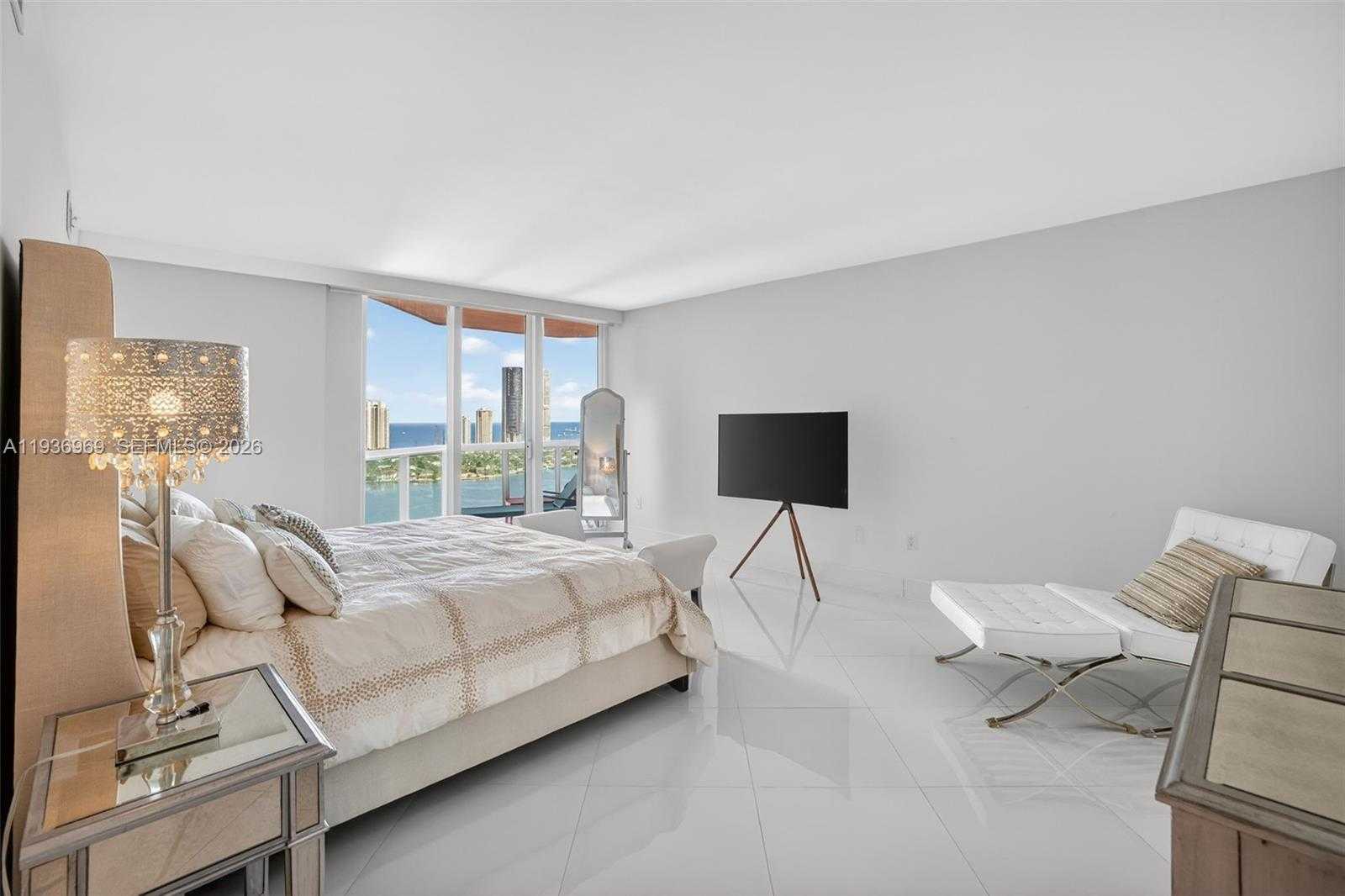 Small Image of 3370 HIDDEN BAY DR #2711, Aventura Number 40
