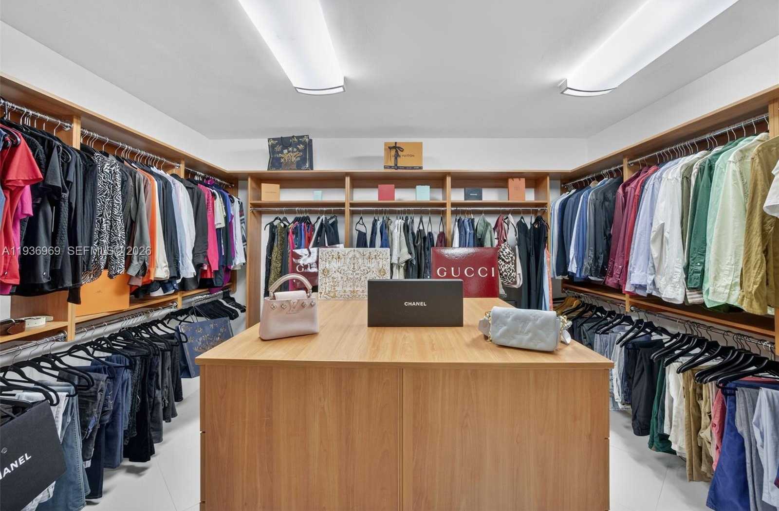 Small Image of 3370 HIDDEN BAY DR #2711, Aventura Number 55