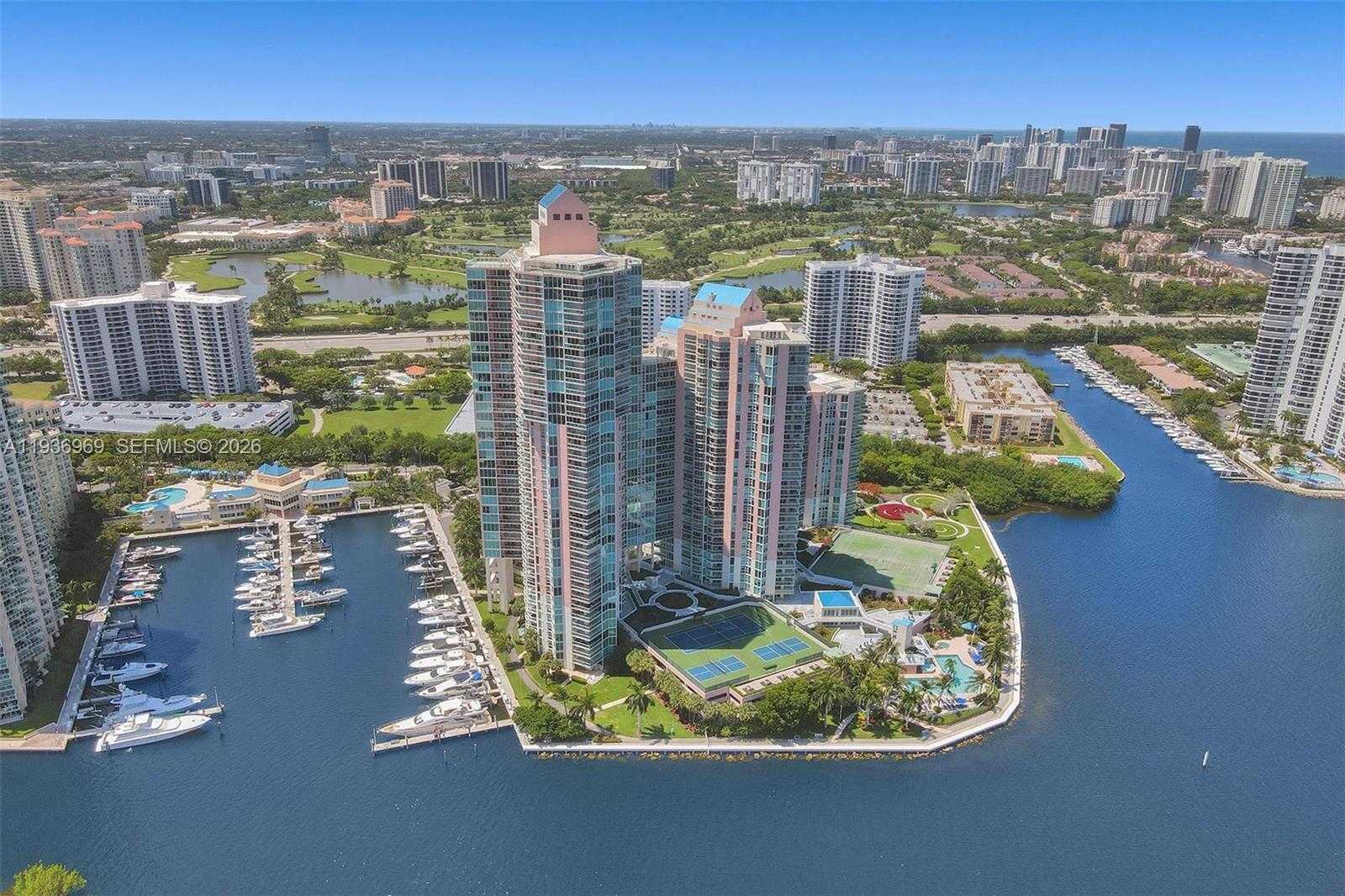 Small Image of 3370 HIDDEN BAY DR #2711, Aventura Number 74