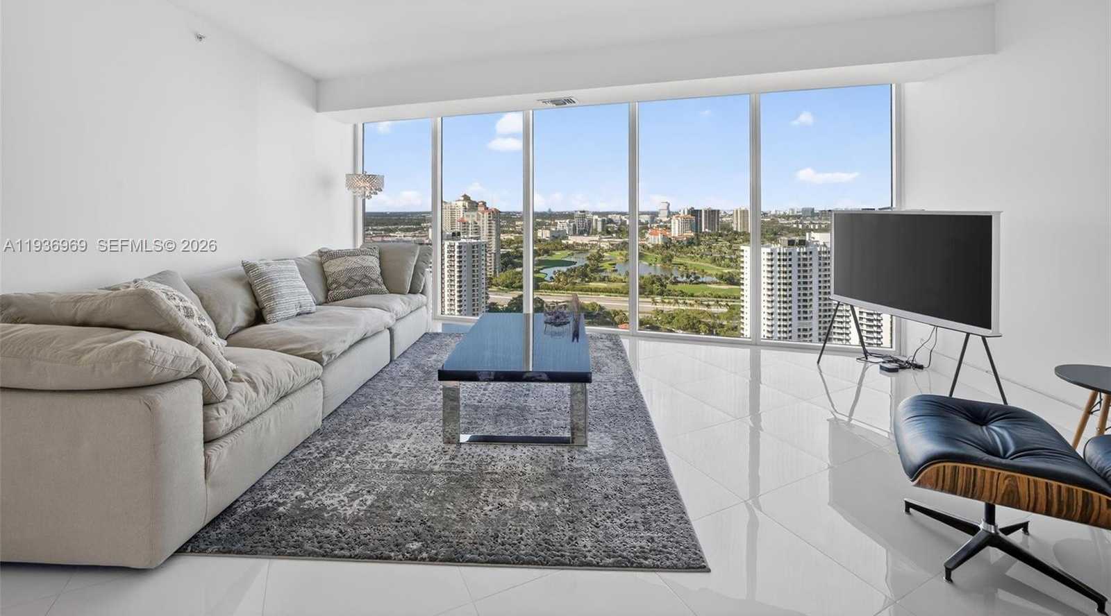 Small Image of 3370 HIDDEN BAY DR #2711, Aventura Number 8