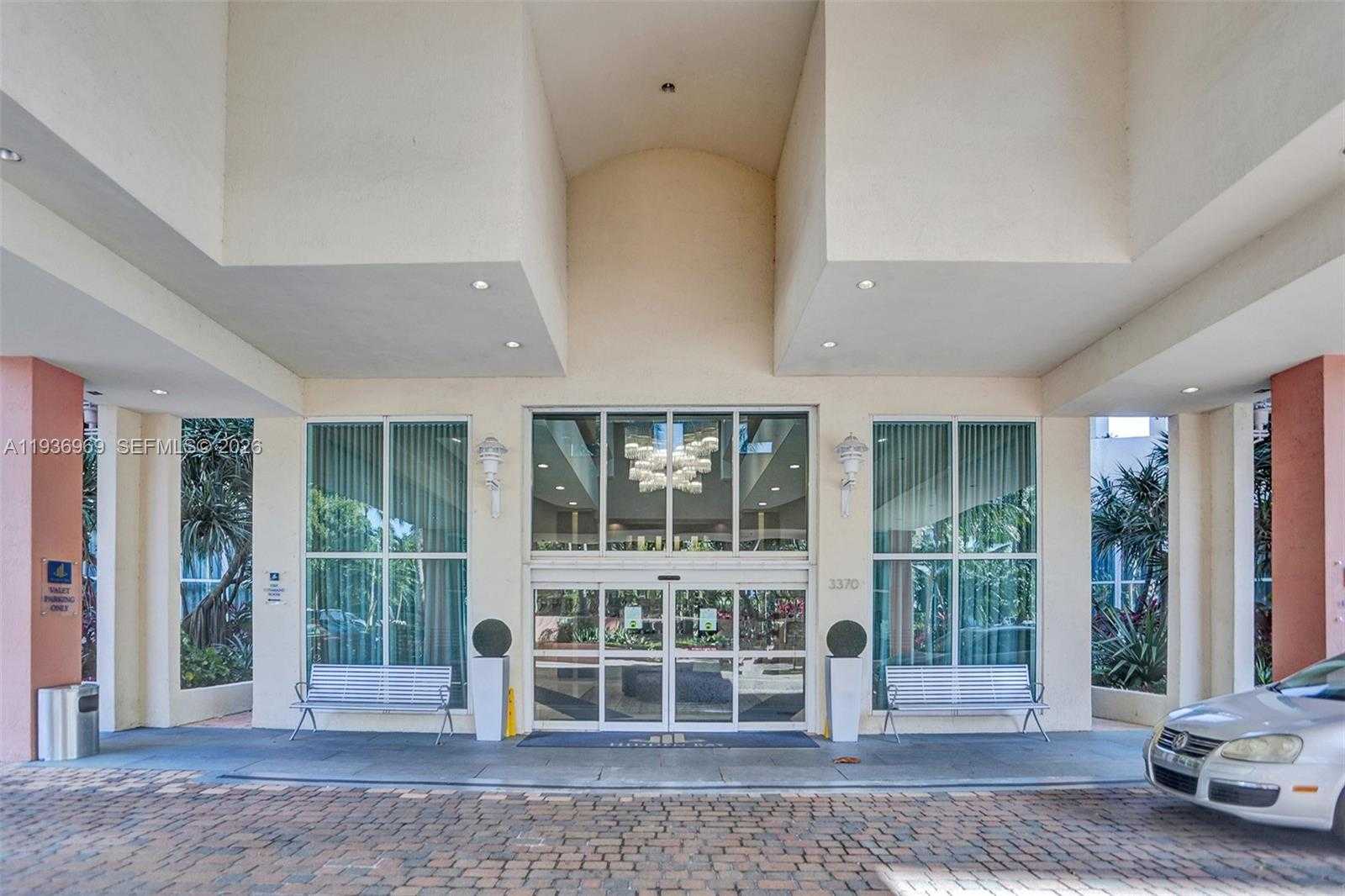 Small Image of 3370 HIDDEN BAY DR #2711, Aventura Number 81