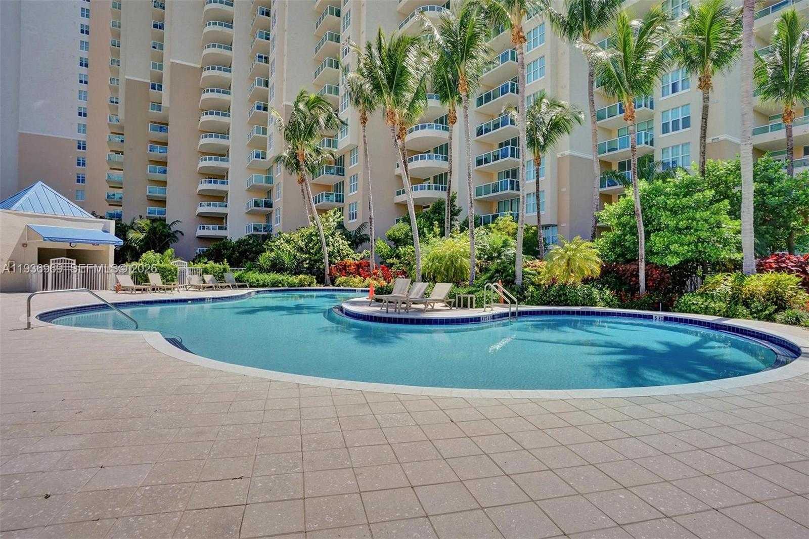 Small Image of 3370 HIDDEN BAY DR #2711, Aventura Number 94