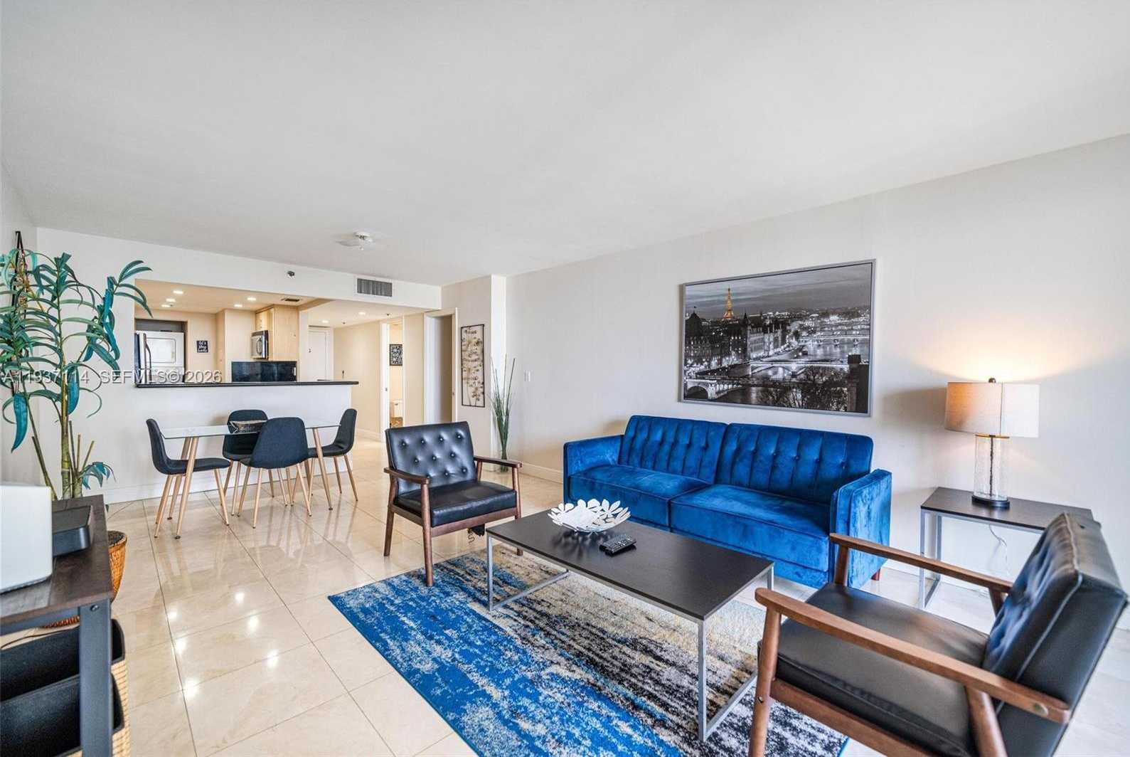 Imagen de Pequeño Objeto