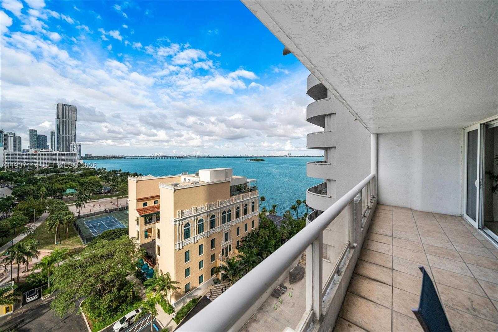 Imagen de Pequeño Objeto