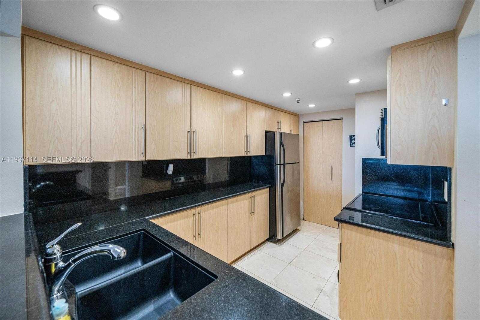 Imagen de Pequeño Objeto