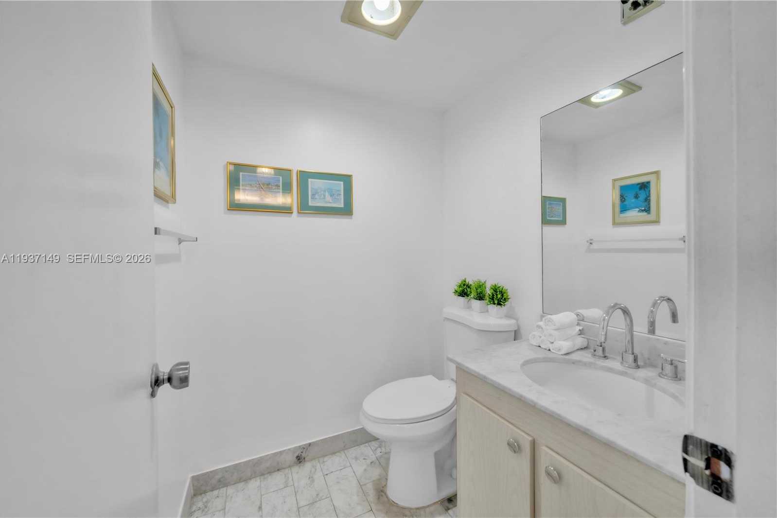 Small Image of 2401 SOUTH OCEAN DR #702, Hollywood Number 17