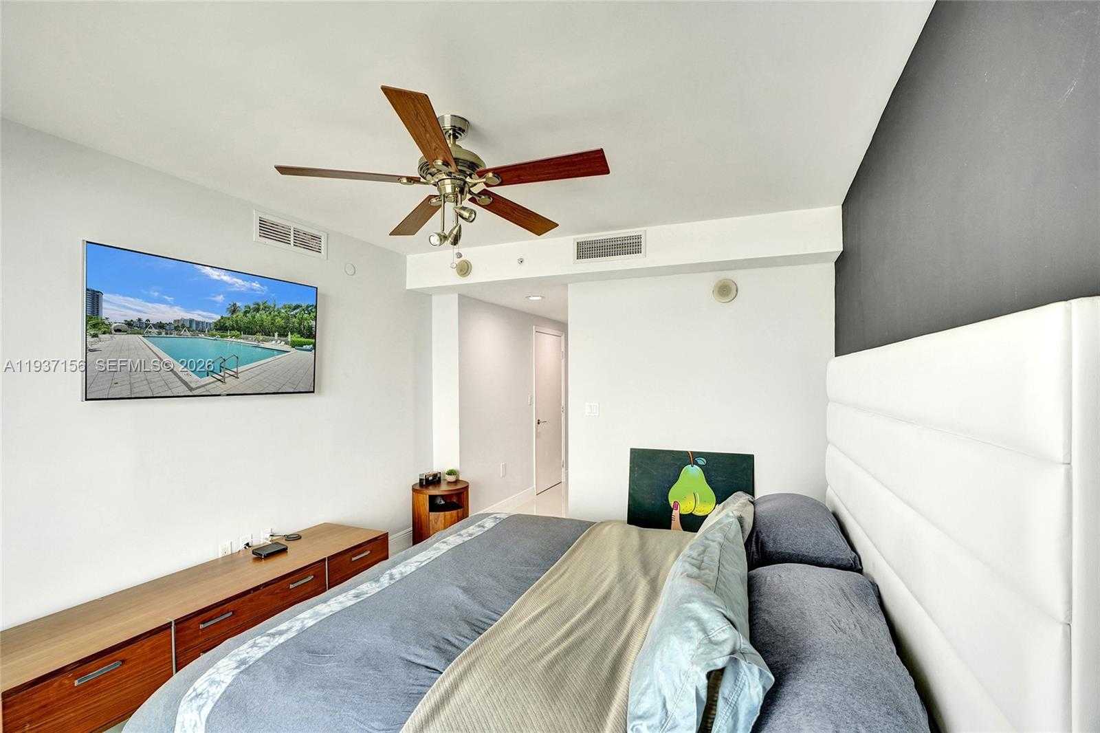 Small Image of 7930 EAST DR #1806, North Bay Village Number 66