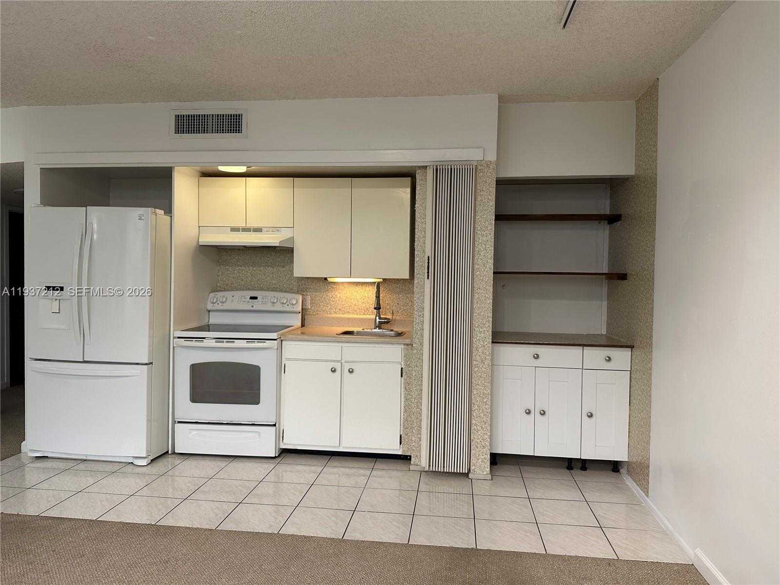 Small Image of 900 BAY DR #413, Miami Beach Number 33