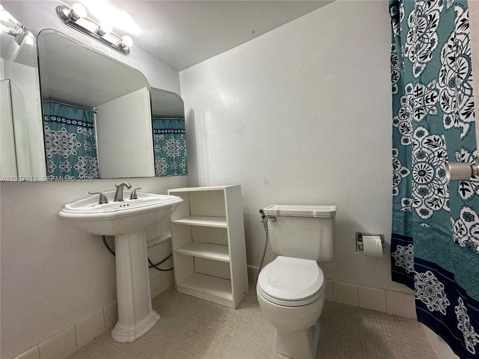Small Image of 900 BAY DR #413, Miami Beach Number 6