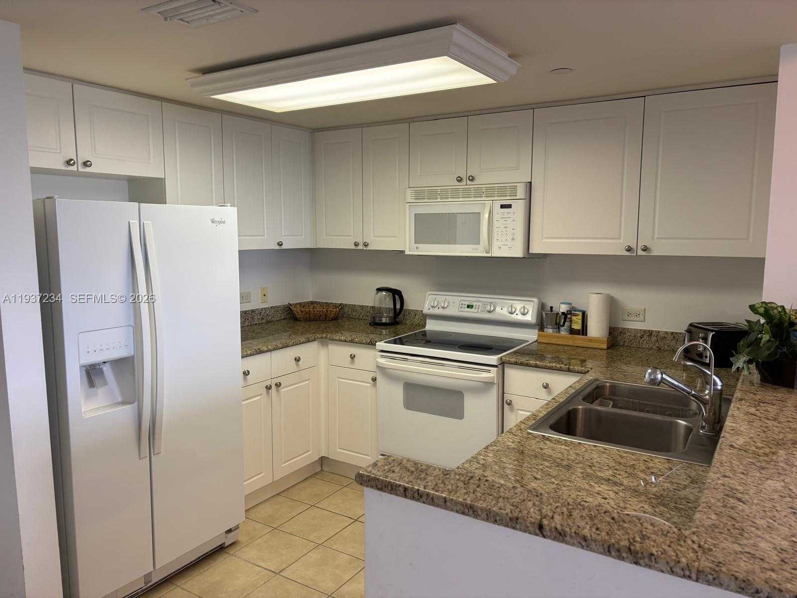 Small Image of 19501 WEST COUNTRY CLUB DR #2206, Aventura Number 19