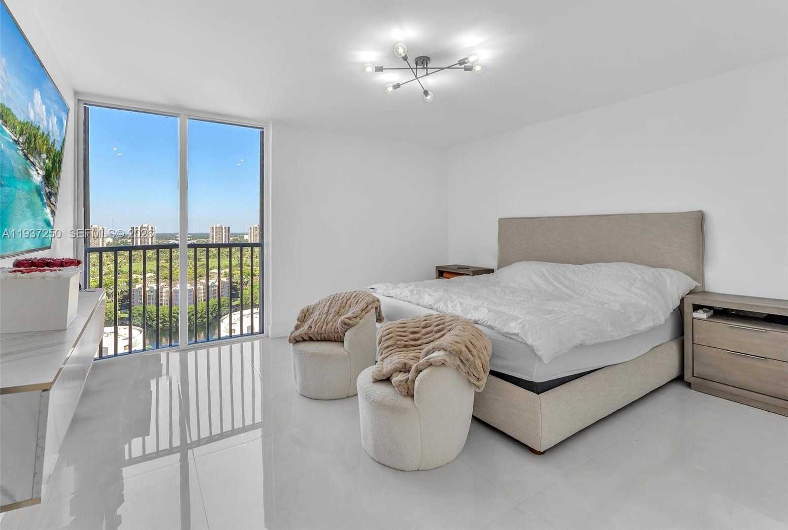 Small Image of 19707 TURNBERRY WAY #22D, Aventura Number 16