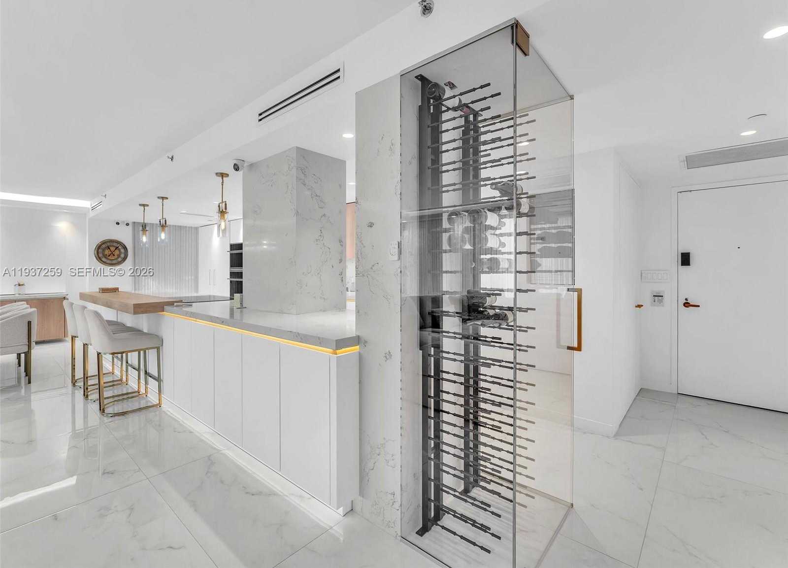 Small Image of 19707 TURNBERRY WAY #6E, Aventura Number 12