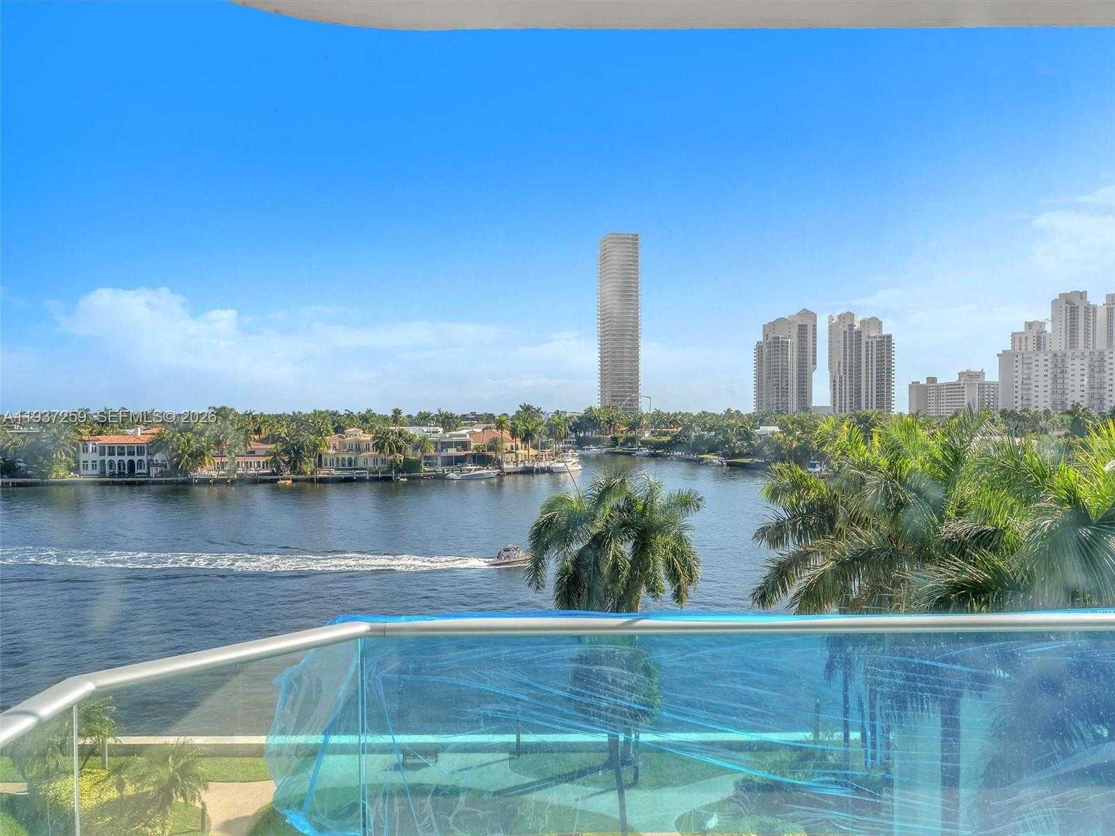 Small Image of 19707 TURNBERRY WAY #6E, Aventura Number 13