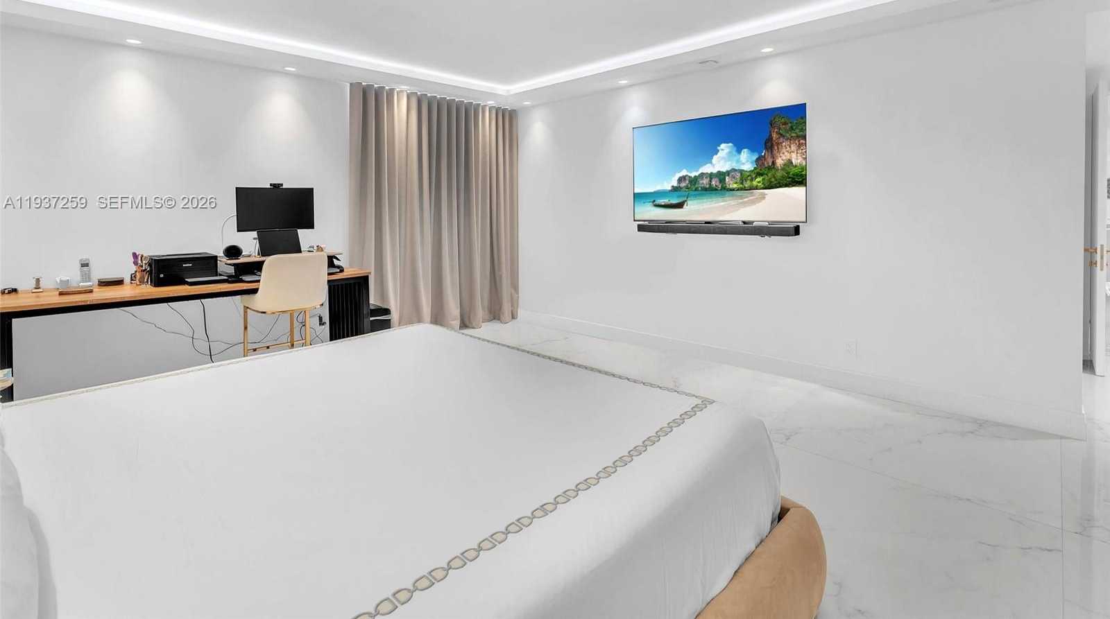 Small Image of 19707 TURNBERRY WAY #6E, Aventura Number 16