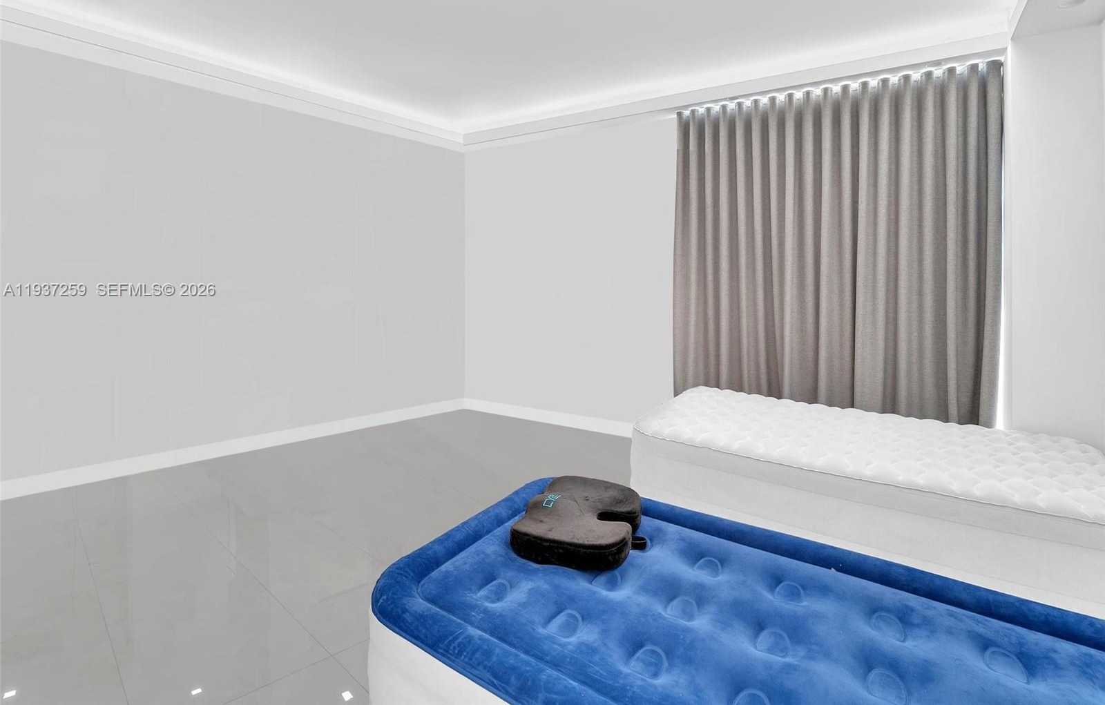 Small Image of 19707 TURNBERRY WAY #6E, Aventura Number 20