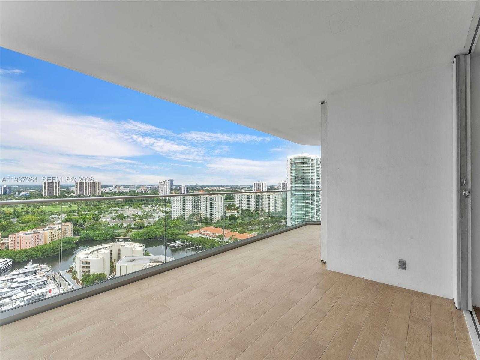 Small Image of 19707 TURNBERRY WAY #25D, Aventura Number 12
