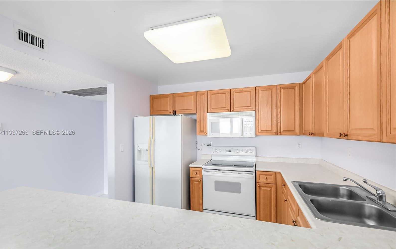 Small Image of 2301 COLLINS AVE #1038/1039, Miami Beach Number 11
