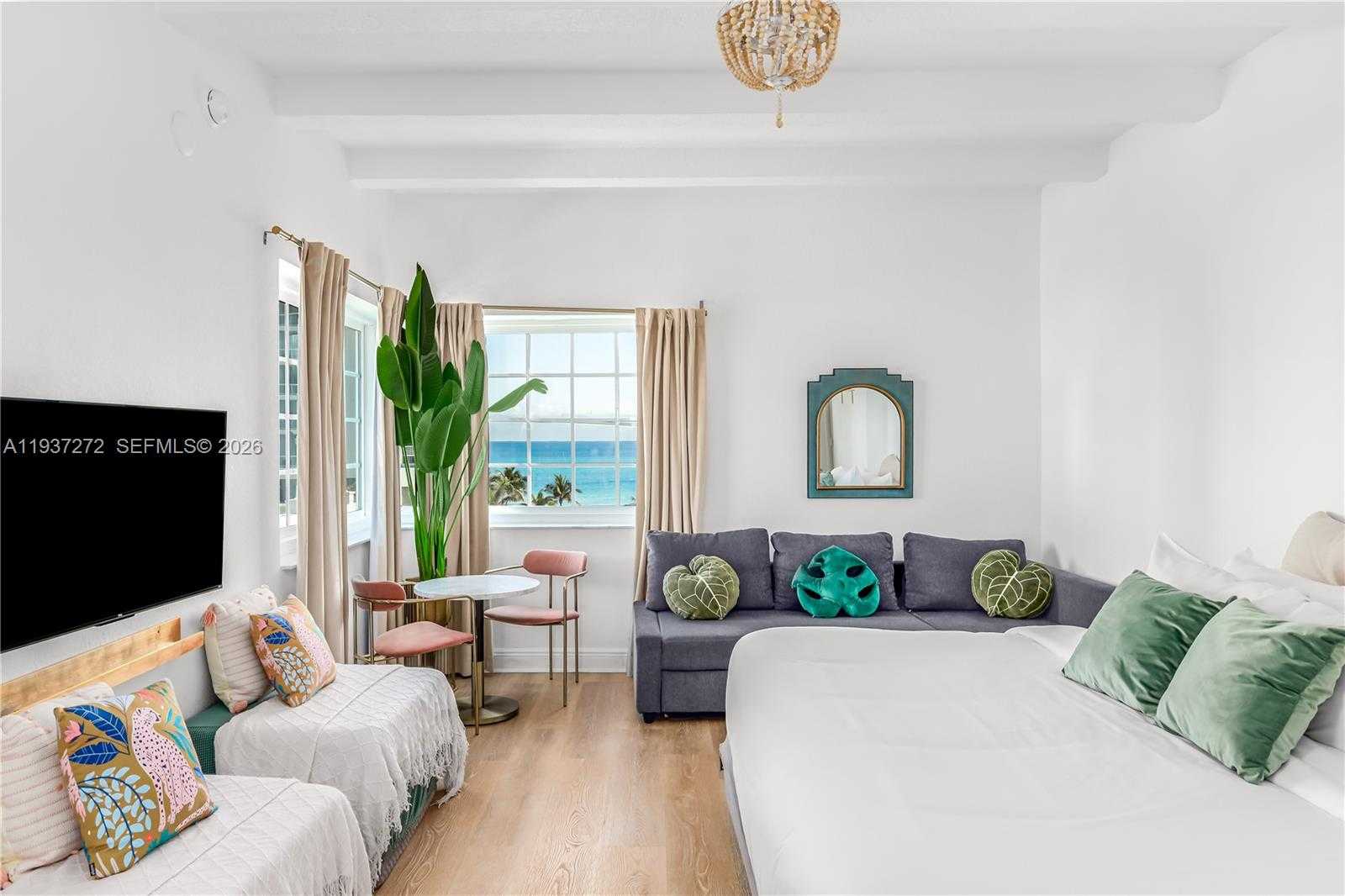 Small Image of 4130 COLLINS AVE #703, Miami Beach Number 3