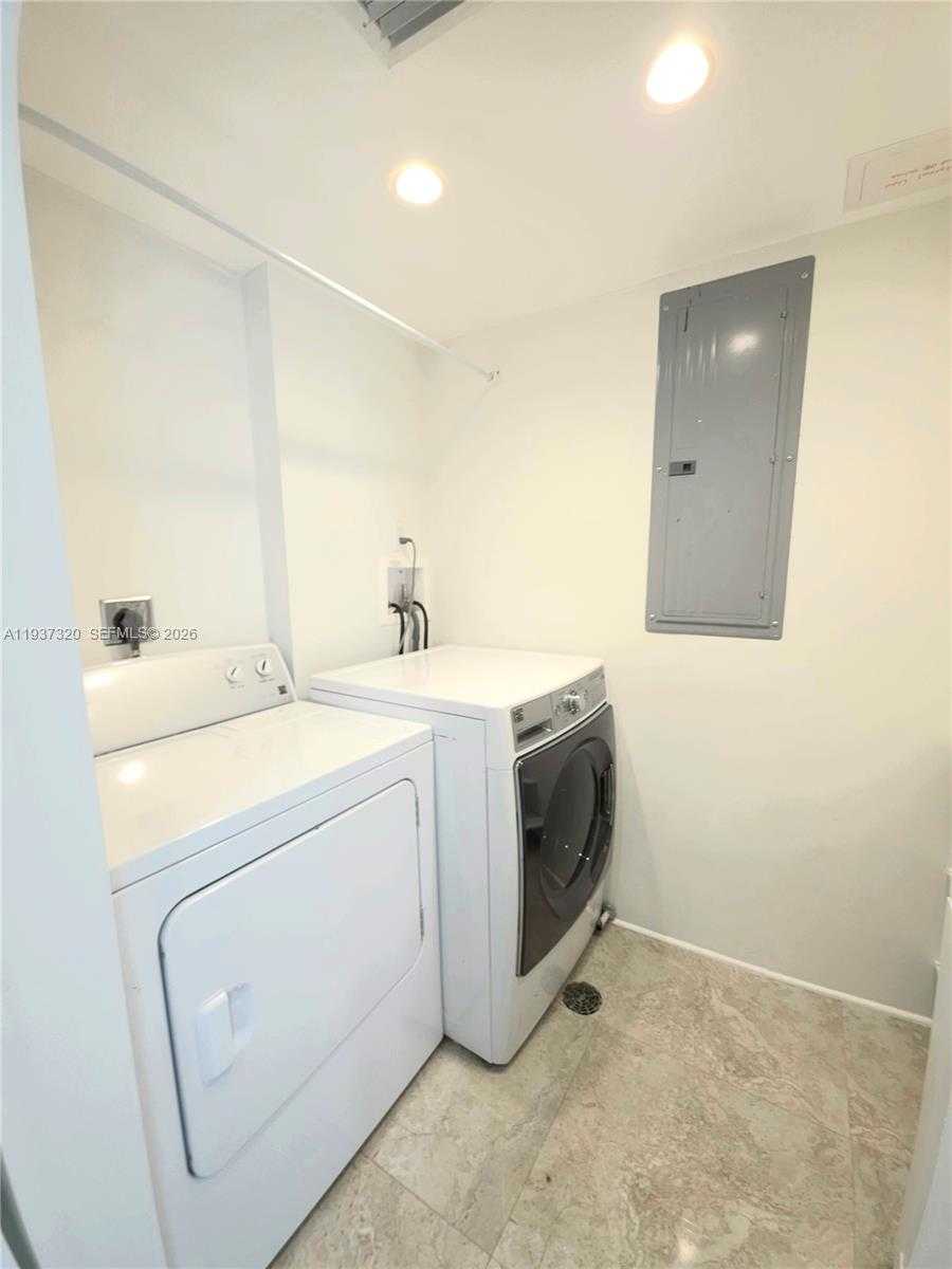 Small Image of 310 POINCIANA DR #802, Sunny Isles Beach Number 19