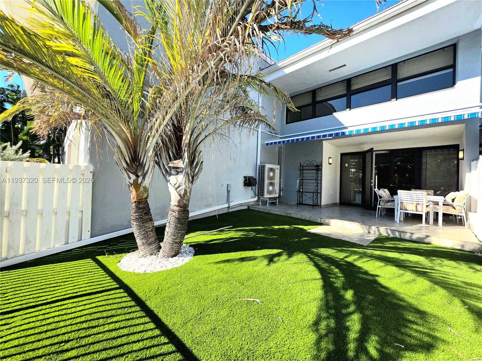 Small Image of 310 POINCIANA DR #802, Sunny Isles Beach Number 27