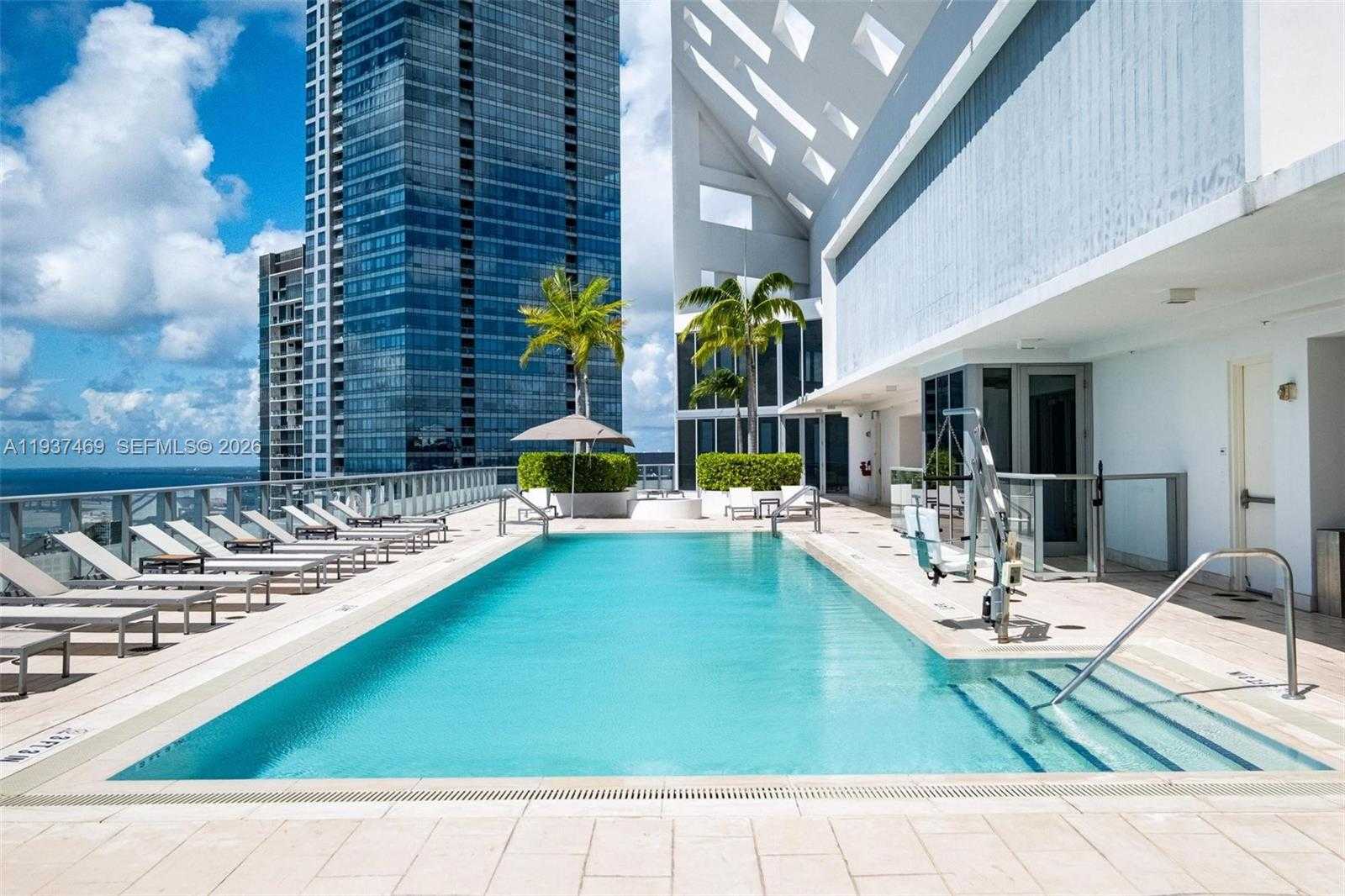 Small Image of 1300 BRICKELL BAY DR #704, Miami Number 28