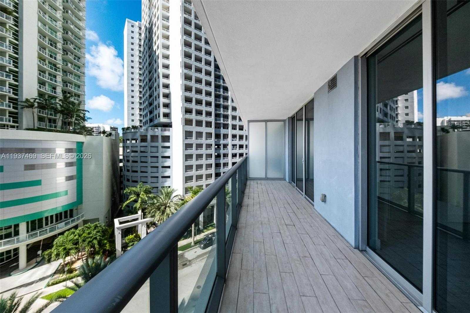 Small Image of 1300 BRICKELL BAY DR #704, Miami Number 3