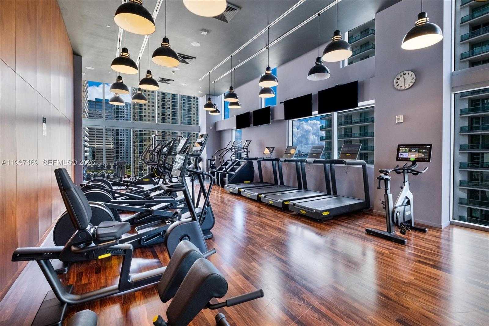 Small Image of 1300 BRICKELL BAY DR #704, Miami Number 32