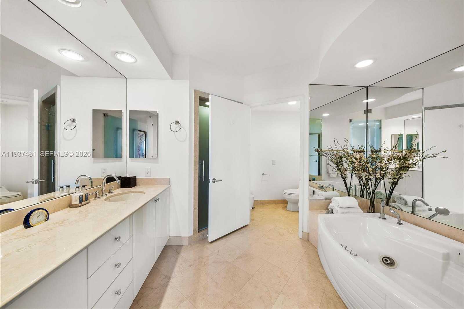 Small Image of 781 CRANDON BLVD #804, Key Biscayne Number 23