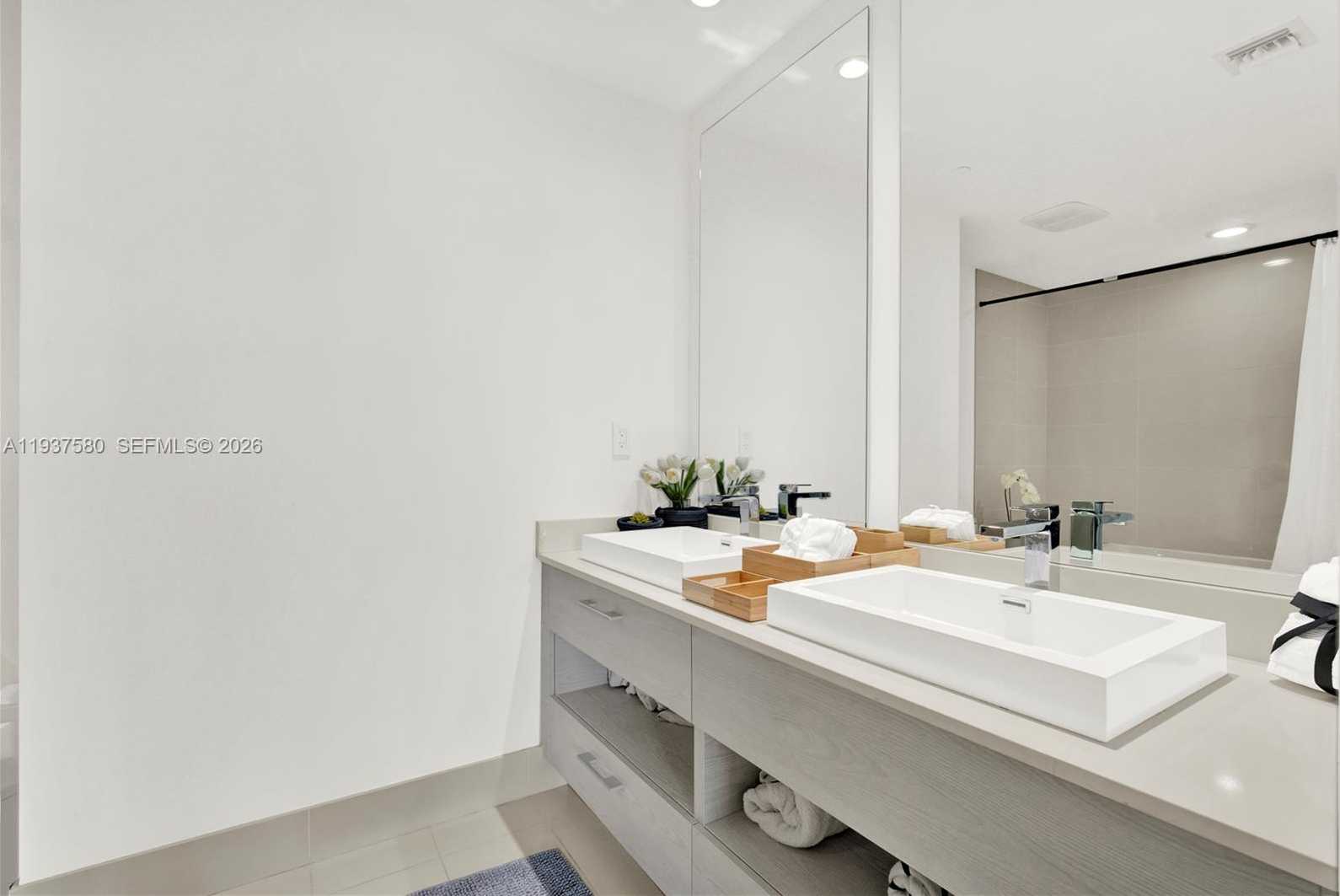 Small Image of 45 SOUTH WEST 9TH ST #1609, Miami Number 15