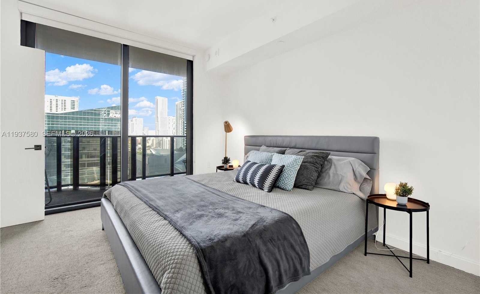 Small Image of 45 SOUTH WEST 9TH ST #1609, Miami Number 3