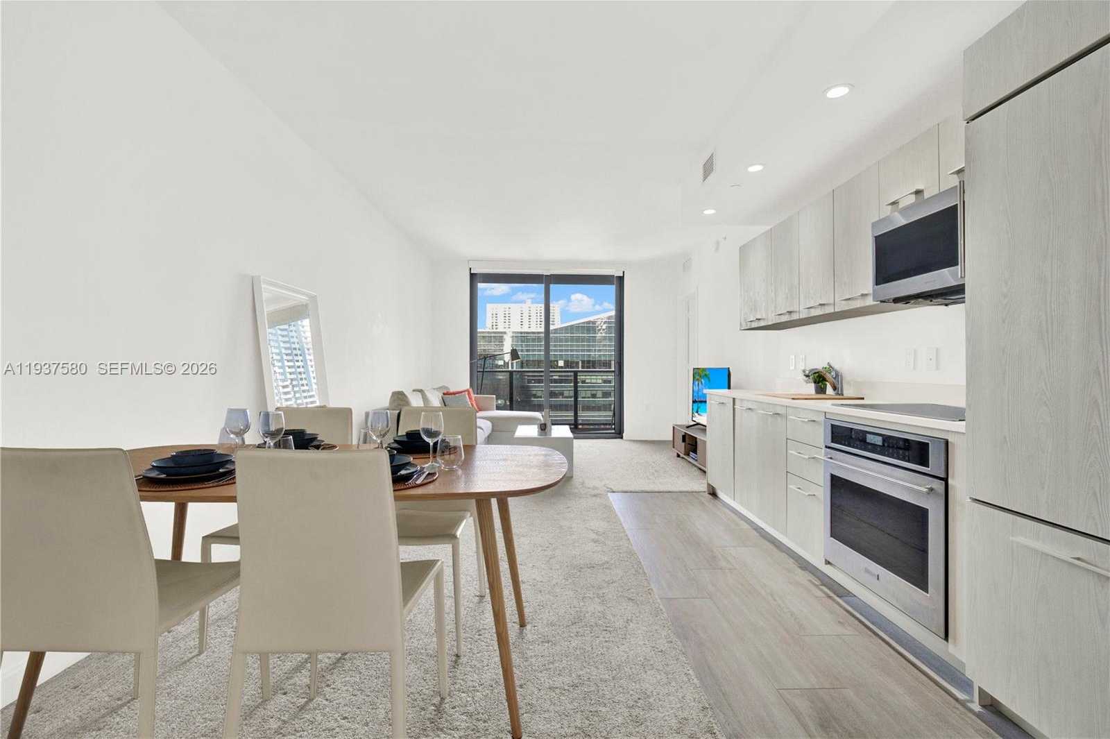 Small Image of 45 SOUTH WEST 9TH ST #1609, Miami Number 4