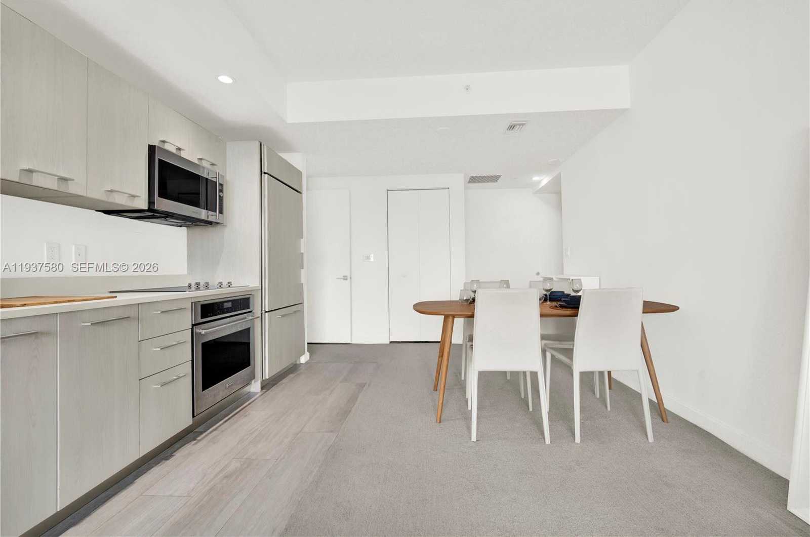 Small Image of 45 SOUTH WEST 9TH ST #1609, Miami Number 9