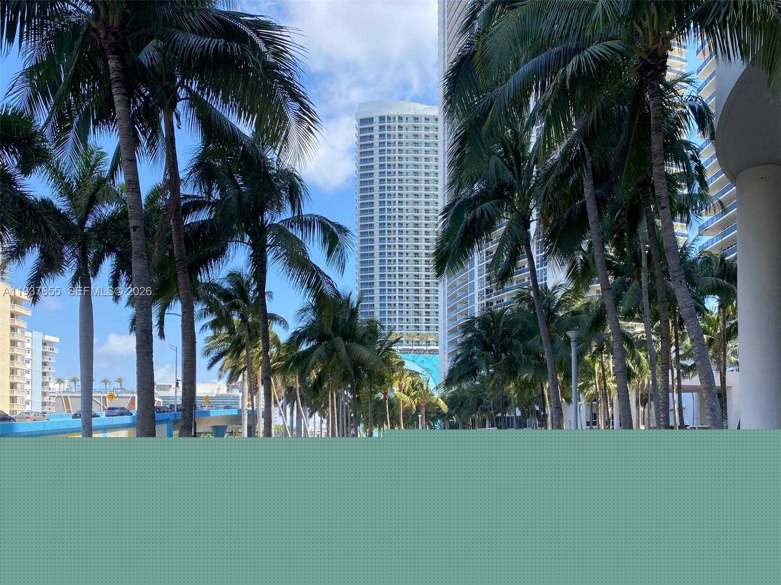 Small Image of 1850 SOUTH OCEAN DR #1004, Hallandale Beach Number 4