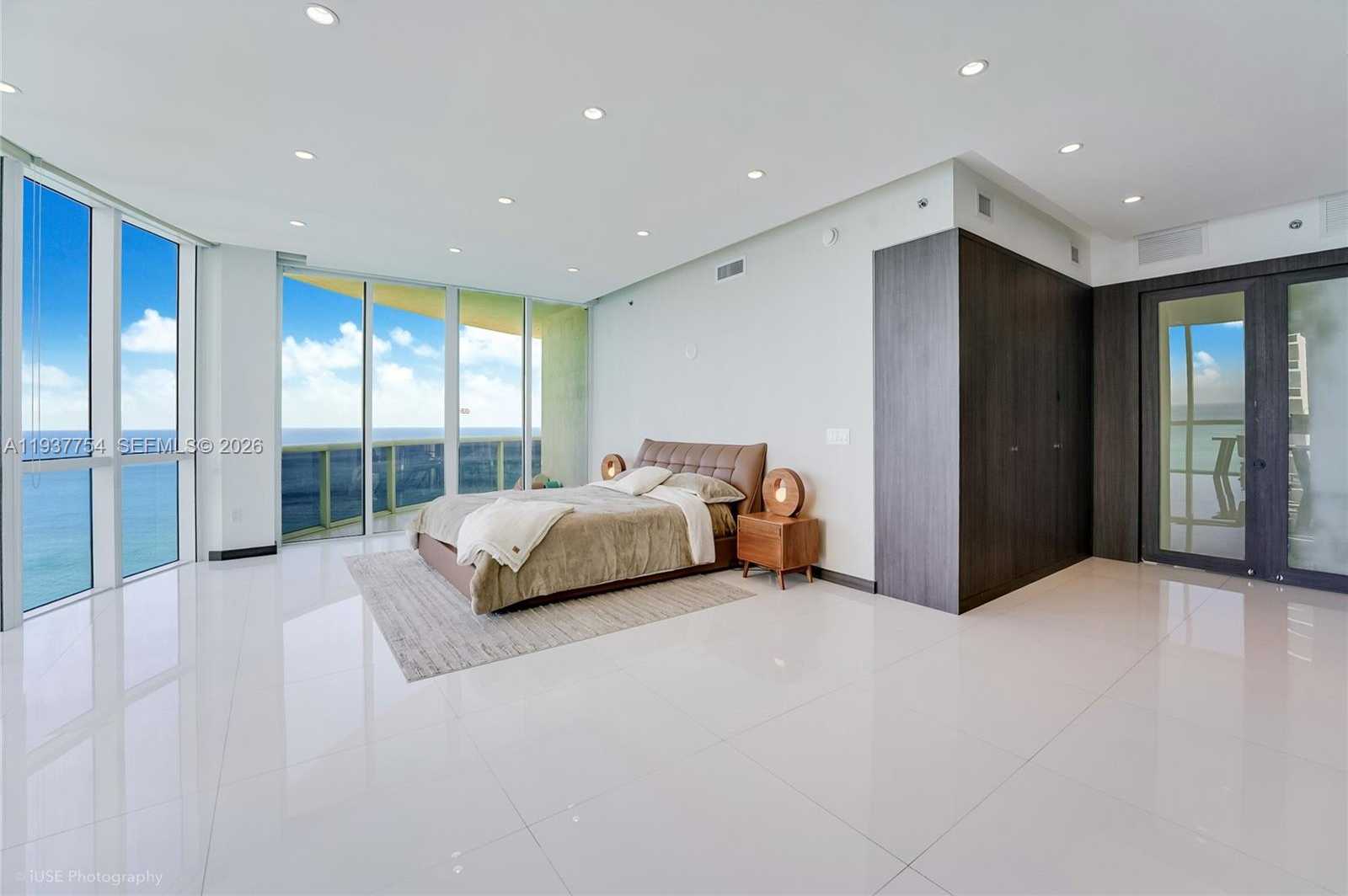 Small Image of 15901 COLLINS AVE #2701, Sunny Isles Beach Number 10