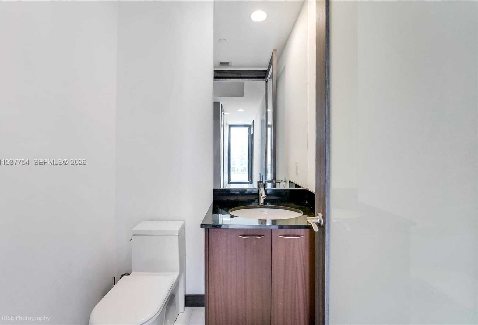 Small Image of 15901 COLLINS AVE #2701, Sunny Isles Beach Number 17