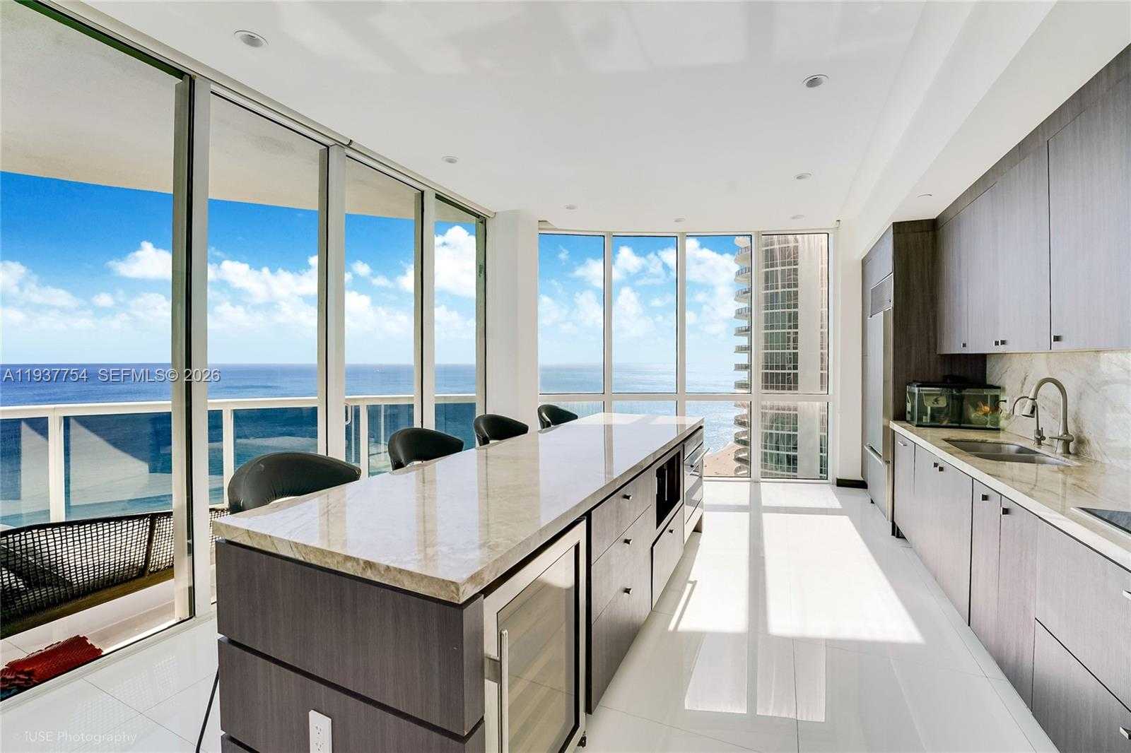 Small Image of 15901 COLLINS AVE #2701, Sunny Isles Beach Number 2