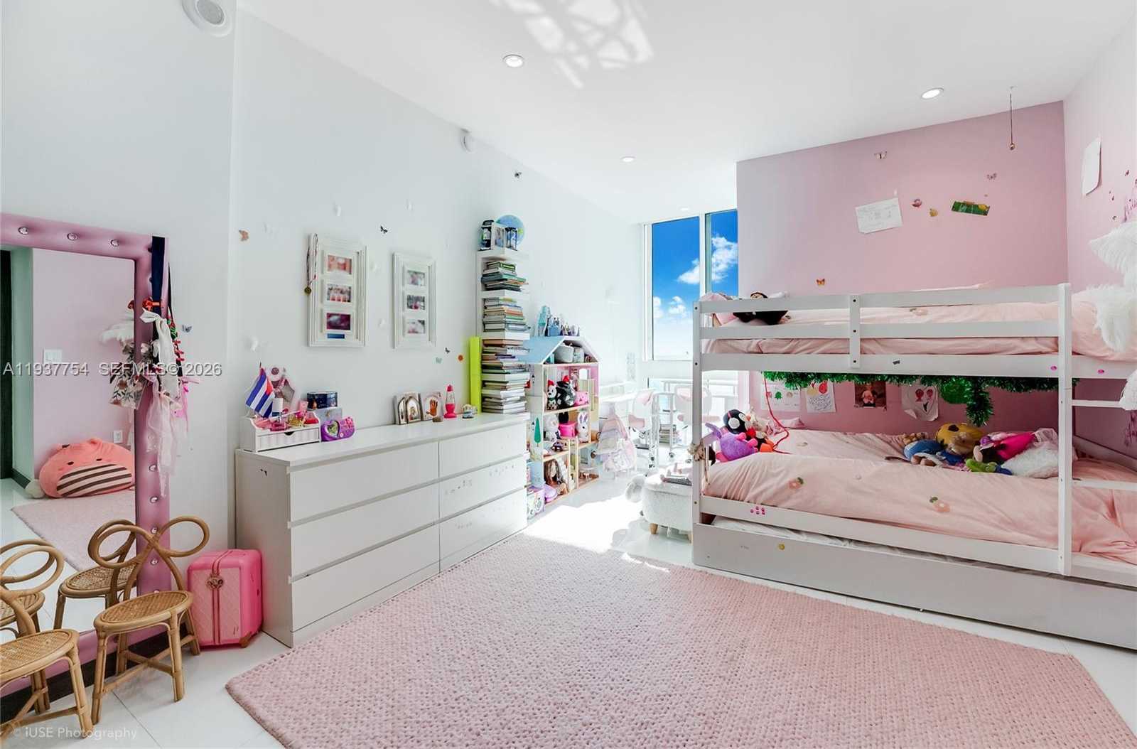 Small Image of 15901 COLLINS AVE #2701, Sunny Isles Beach Number 20