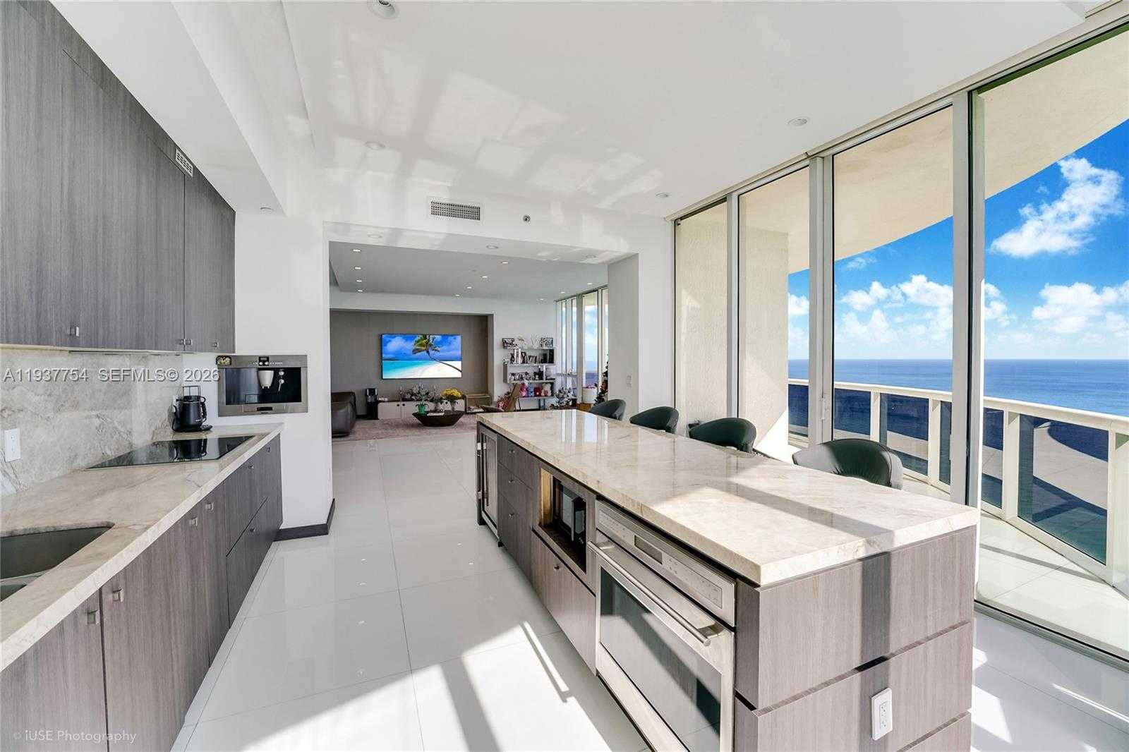 Small Image of 15901 COLLINS AVE #2701, Sunny Isles Beach Number 3